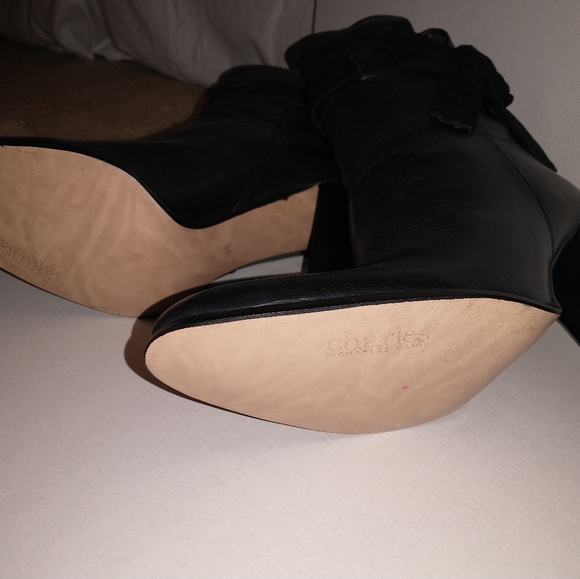 Charles by Charles David Booties Black sz 10m NIB - Picture 3 of 8